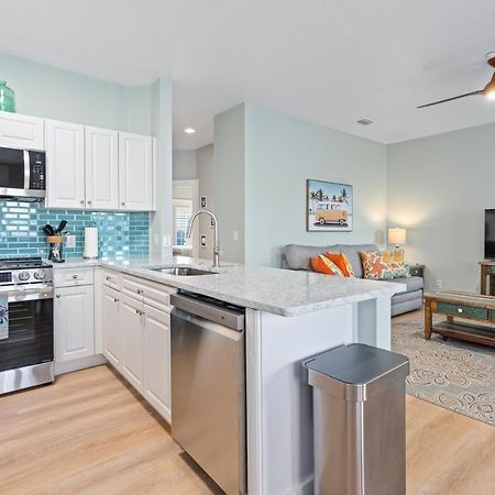 On Flagler Avenue! Dog Friendly With Balcony And Parking Walk To The Beach! Ню Смирна Бийч Екстериор снимка