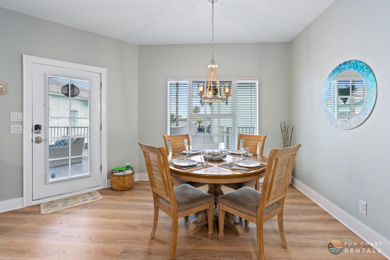 On Flagler Avenue! Dog Friendly With Balcony And Parking Walk To The Beach! Ню Смирна Бийч Екстериор снимка